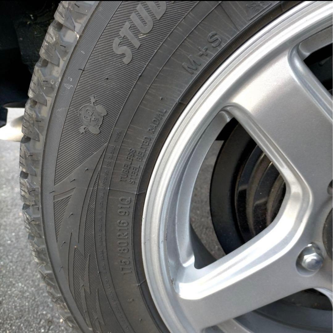 ジムニー　スタッドレスタイヤ　ホイール付き