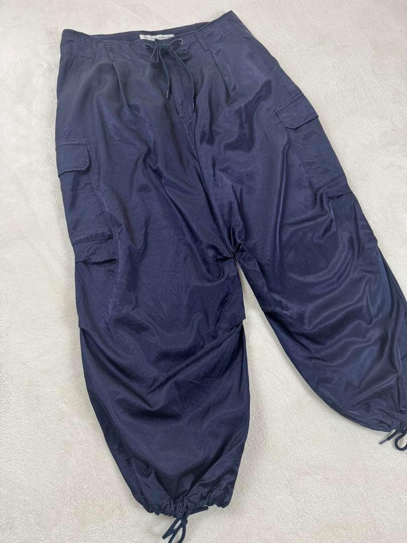 ジャーナルスタンダードラックス　サテンカーゴパンツ　ネイビー　紺色