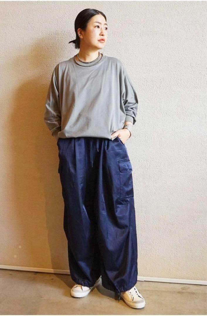 ジャーナルスタンダードラックス　サテンカーゴパンツ　ネイビー　紺色