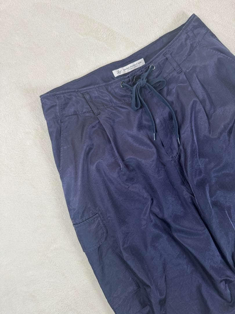 ジャーナルスタンダードラックス　サテンカーゴパンツ　ネイビー　紺色