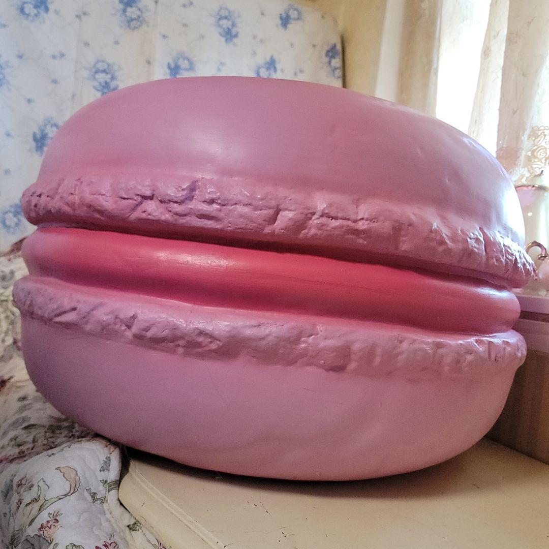 巨大マカロン型オブジェ　椅子　スツール　　公共施設展示使用品　キズ等あり