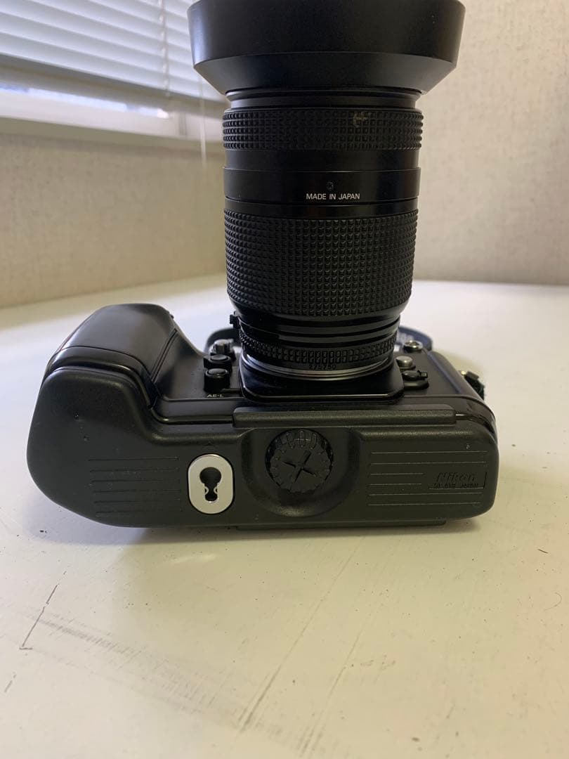 Nikon F4 一眼レフカメラ 35-70mmレンズ付き