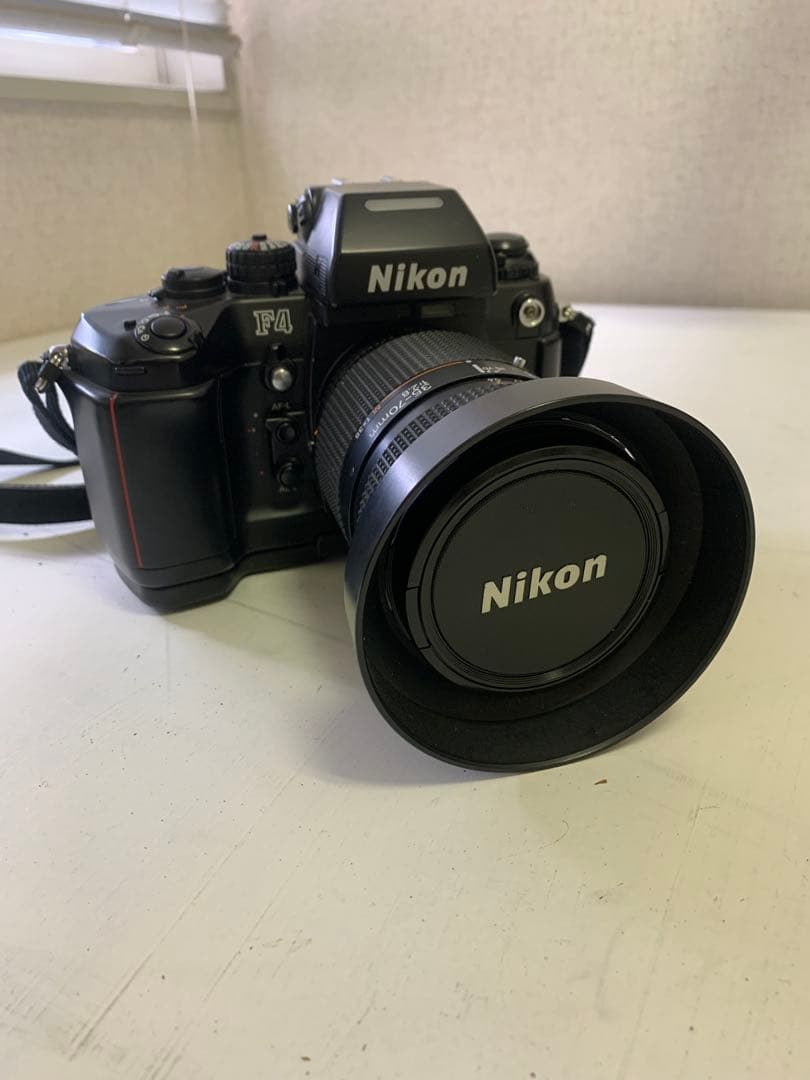 Nikon F4 一眼レフカメラ 35-70mmレンズ付き