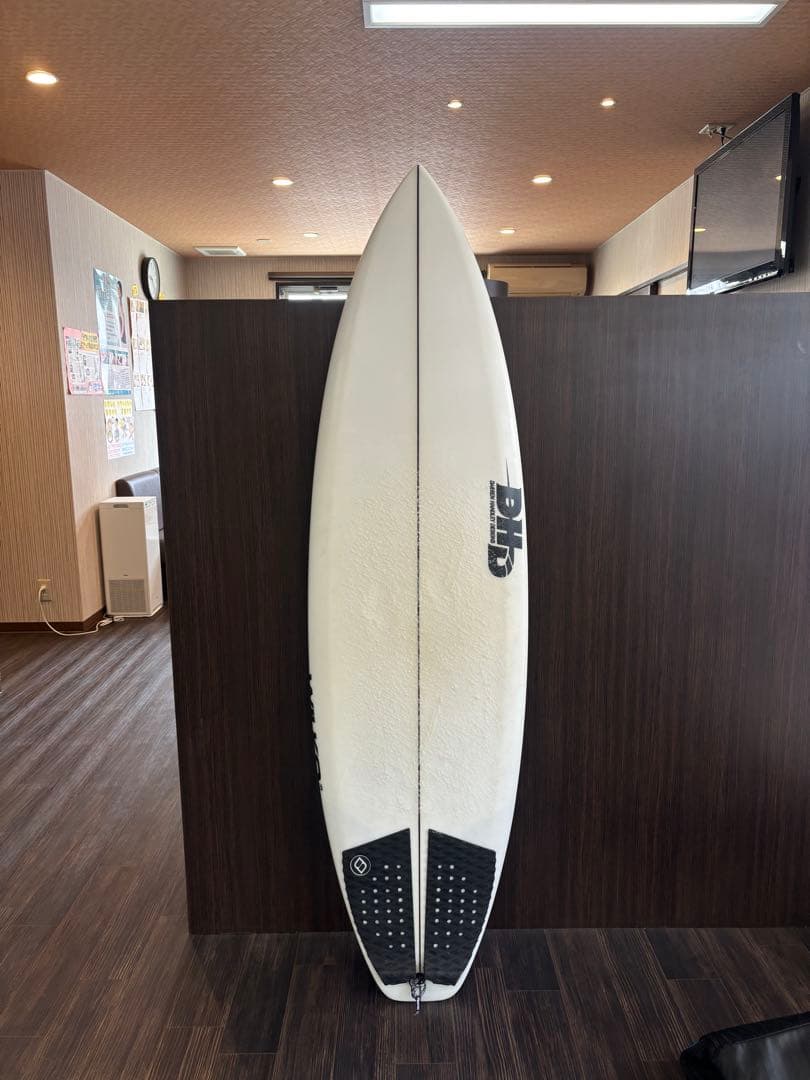 DHD5.10 5回使用の美品/フィン/ケース付き/ショートボードサーフボード