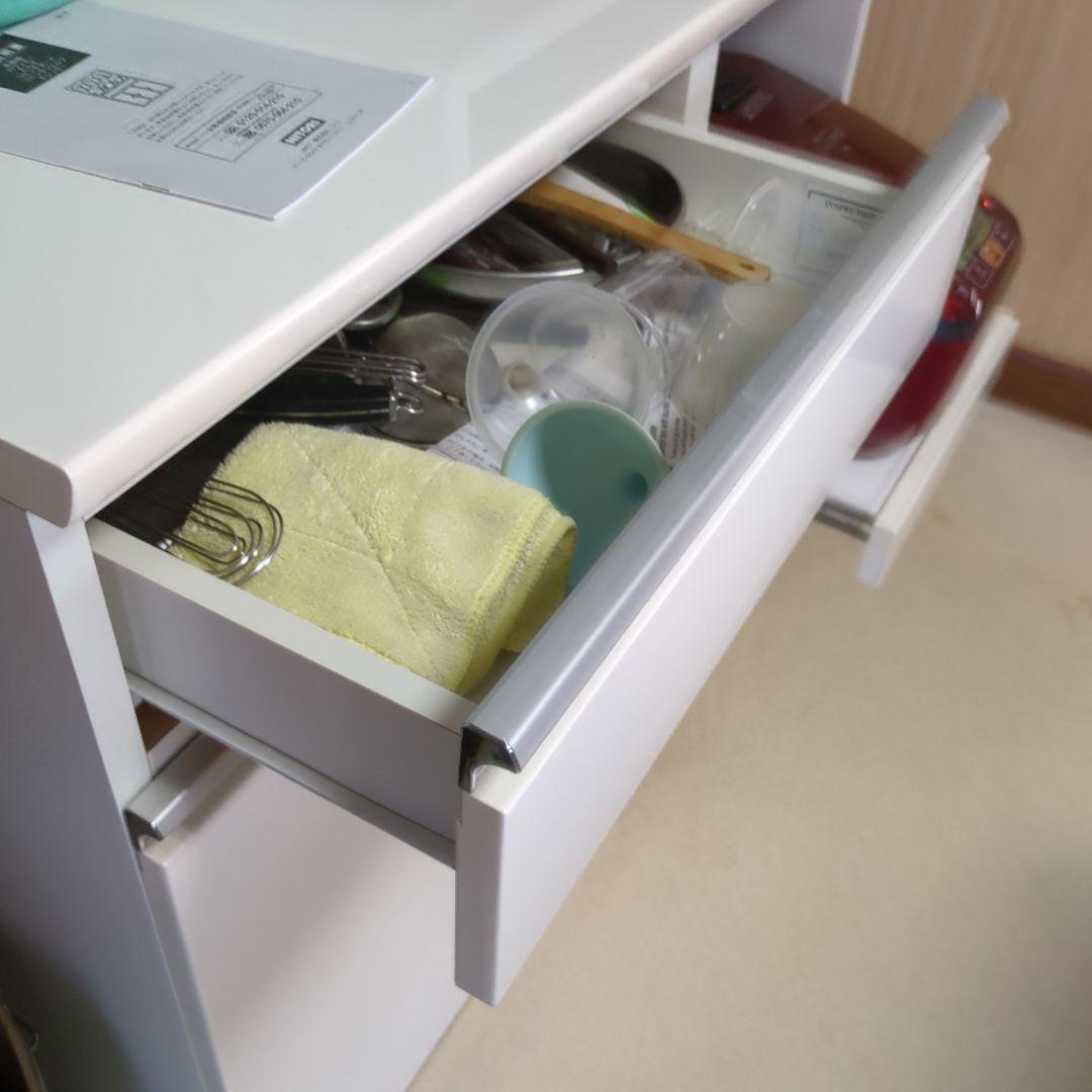 ニトリ　キッチンボード　カップボード食器棚　たのメル便込み価格　良品