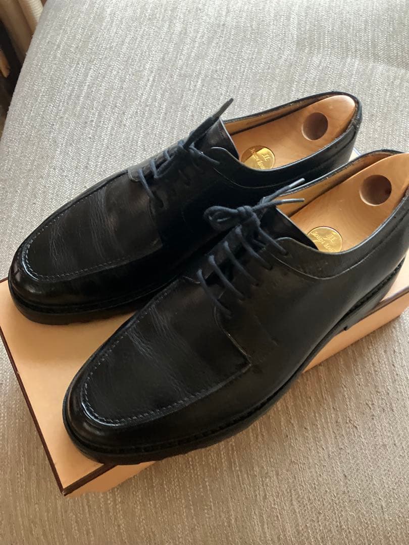 ジョンロブ ウゼス