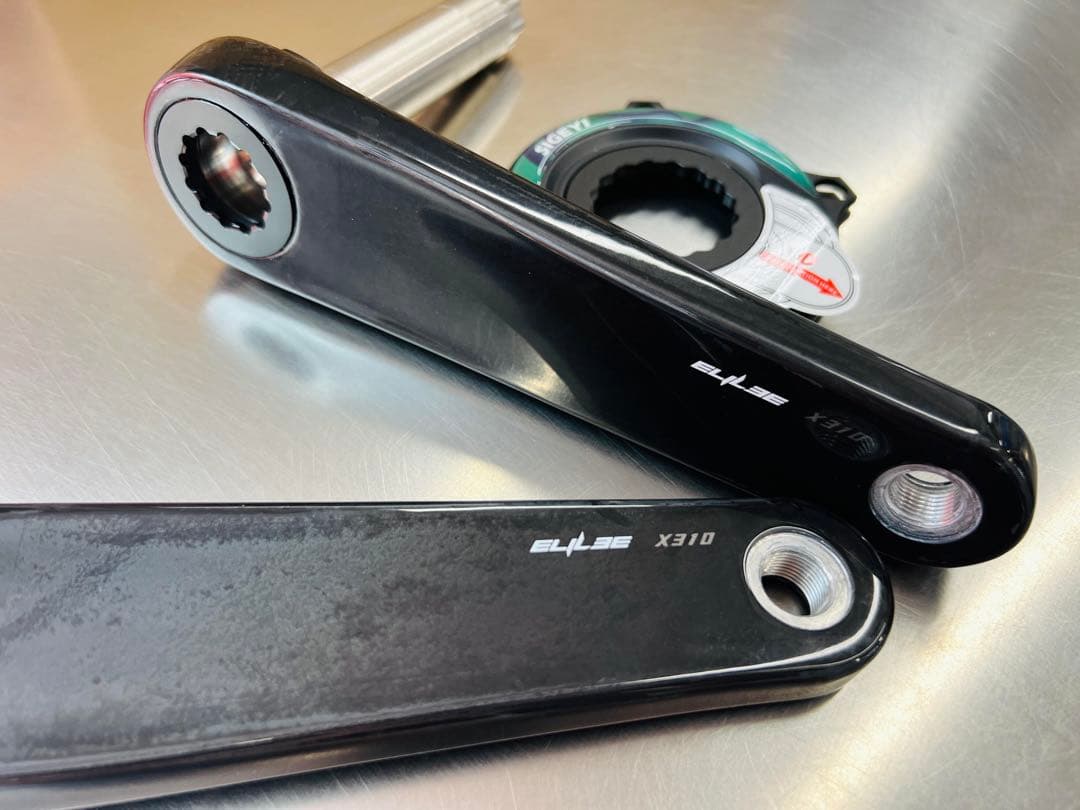 xxeチタンシャフトとsigeyiパワーメーター