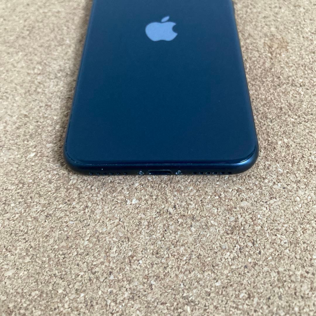 4032【早い者勝ち】電池新品☆iPhoneSE3 128GB SIMフリー☆