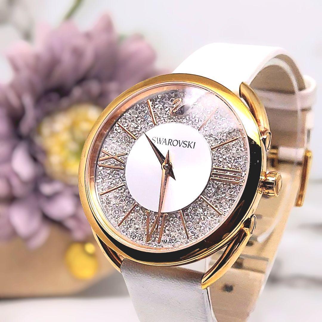 SWAROVSKI スワロフスキー クリスタルグラム 時計 ホワイト レディース