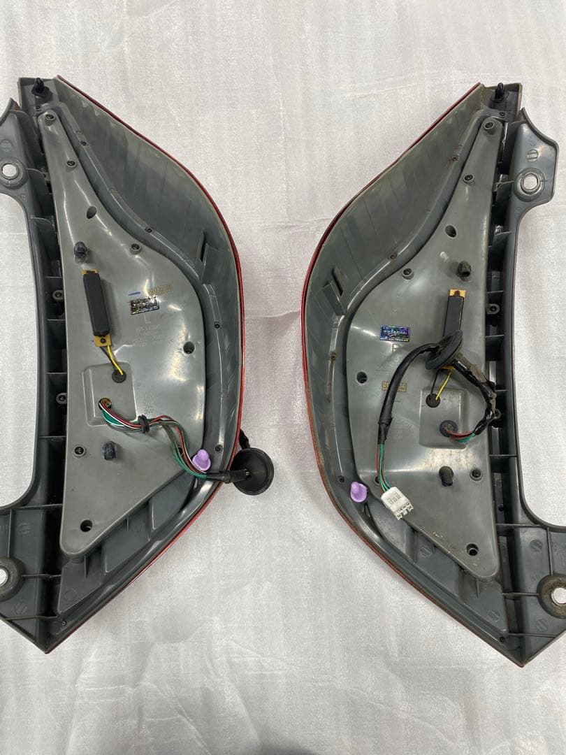 かみうさVALENTI アクア　テールランプ　ジャンク