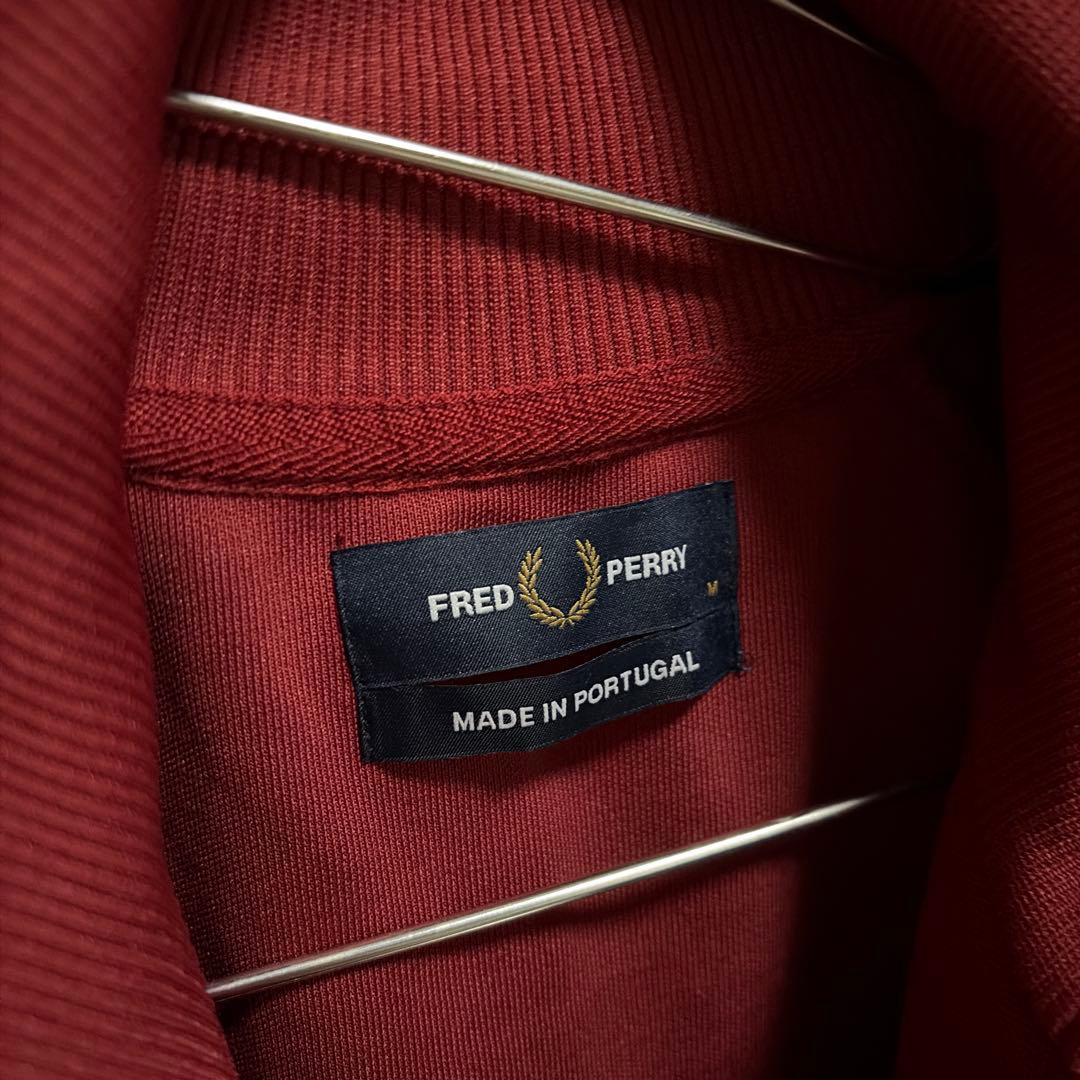 FRED PERRY ジャージ　赤