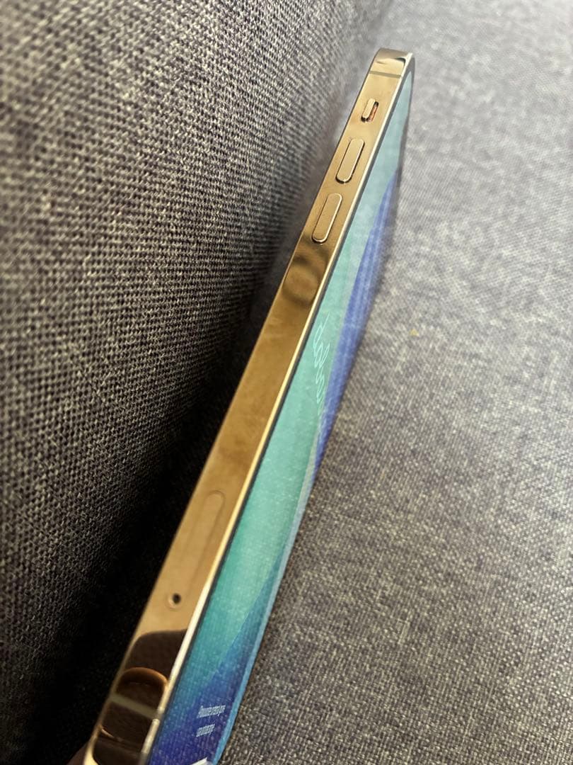 iPhone12 Pro【背面ひび割れあり】