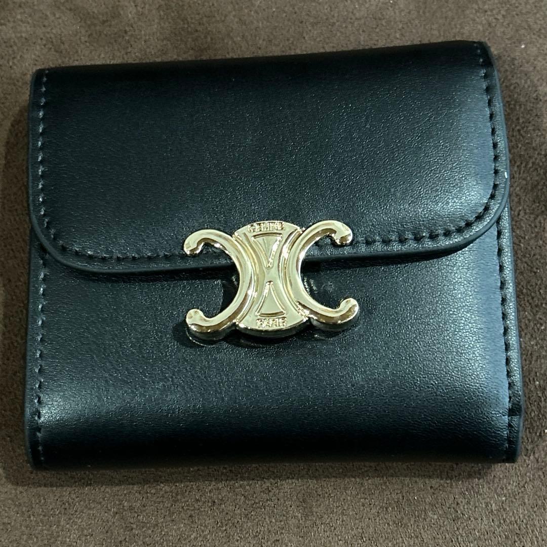 【ほぼ未使用】CELINE スモール フラップウォレット トリオンフ 黒
