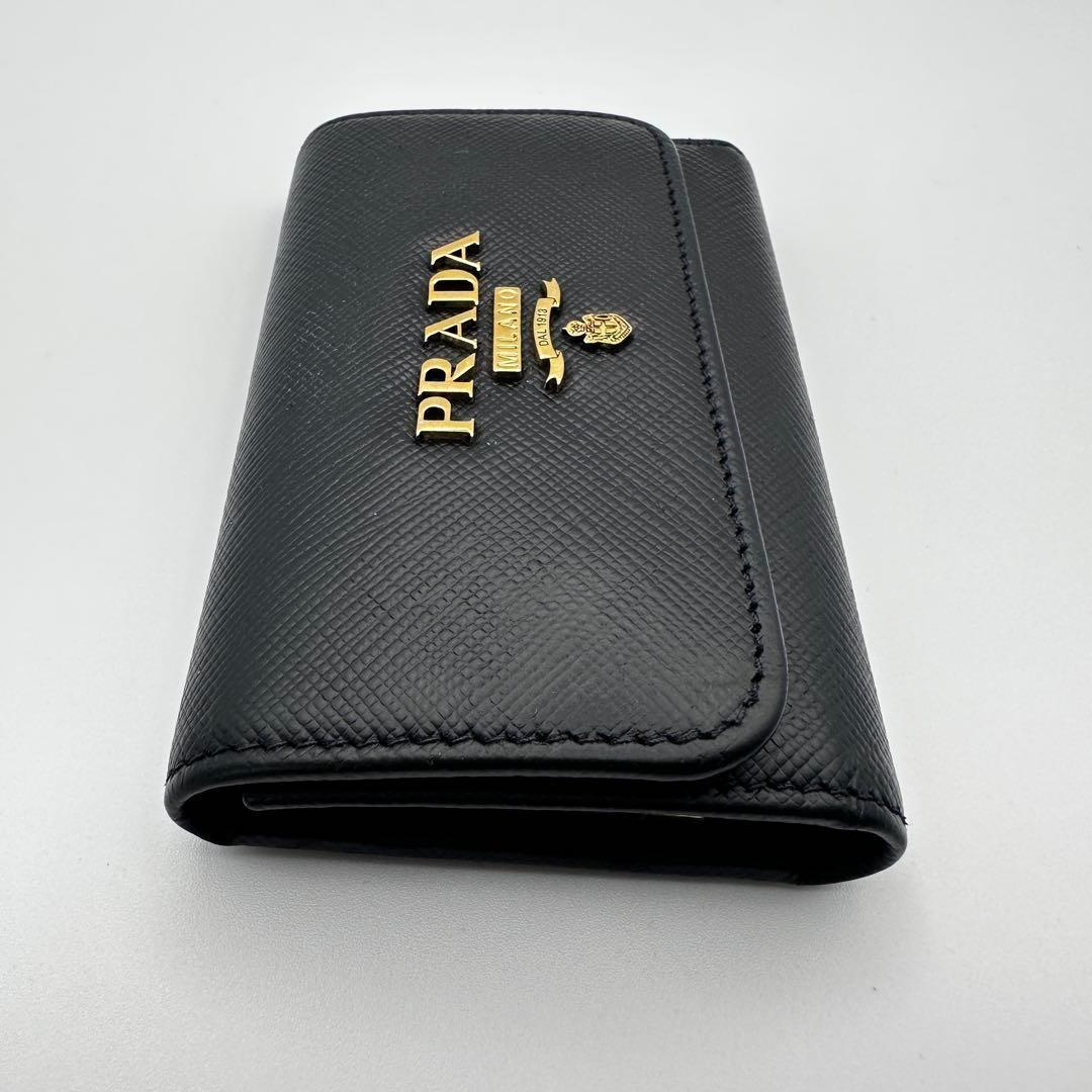 PRADA プラダ　4連キーケース　サフィアーノレザー　ゴールド金具 リング付き