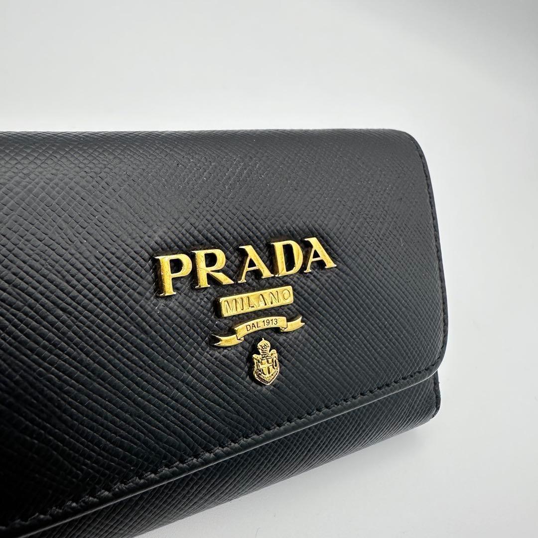 PRADA プラダ　4連キーケース　サフィアーノレザー　ゴールド金具 リング付き