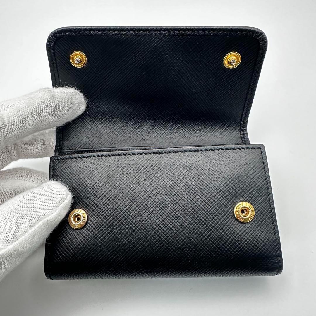 PRADA プラダ　4連キーケース　サフィアーノレザー　ゴールド金具 リング付き