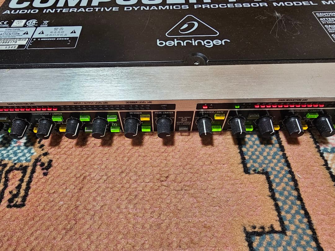 DTM・DAW behringer Composer Pro-XL MDX2600