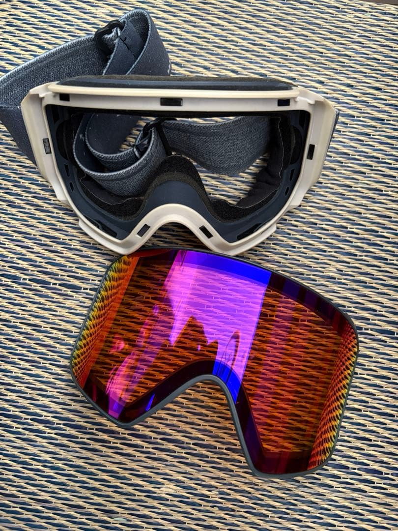 anon m4 スノーボード ゴーグル　マグネット