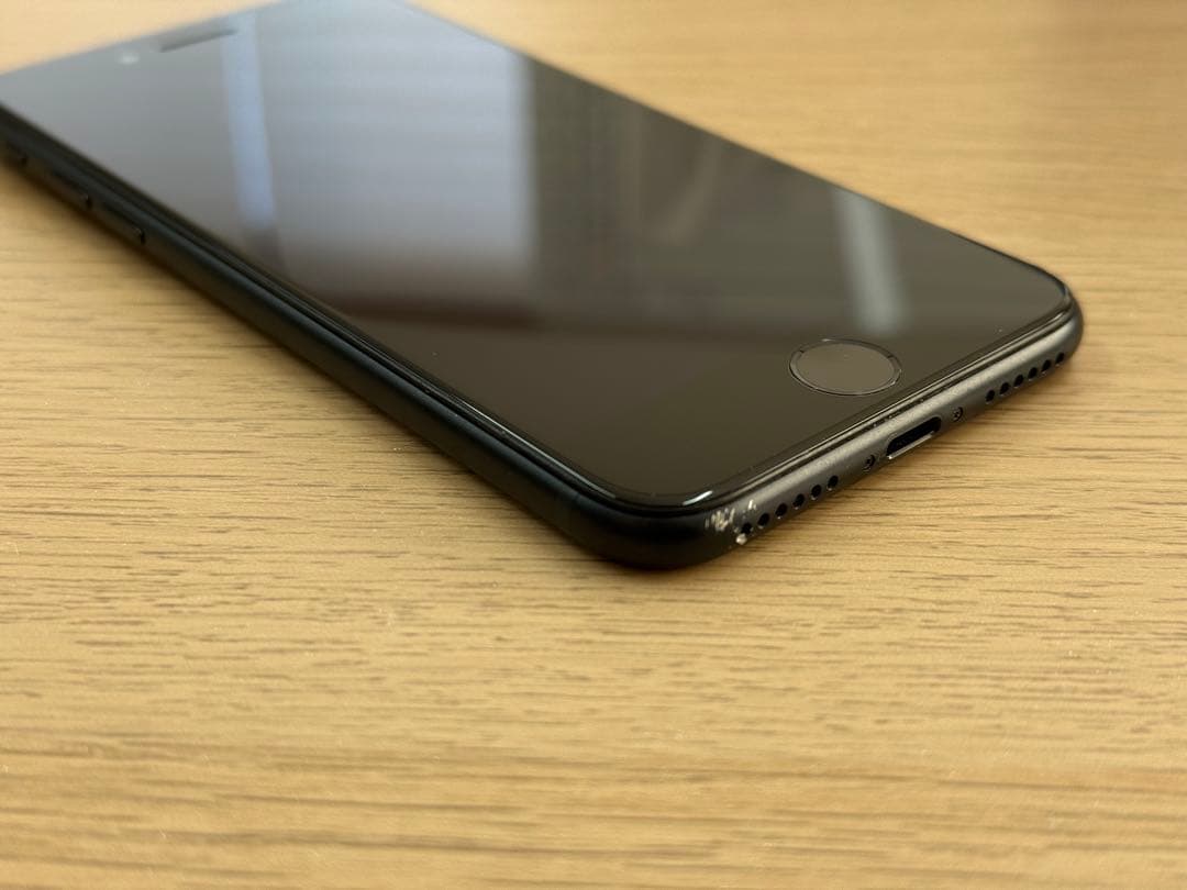 Apple iPhone SE (第3世代)64GB ミッドナイト