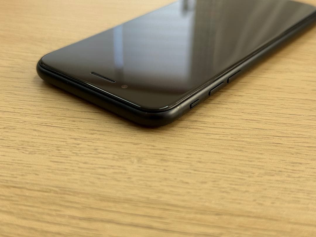 Apple iPhone SE (第3世代)64GB ミッドナイト