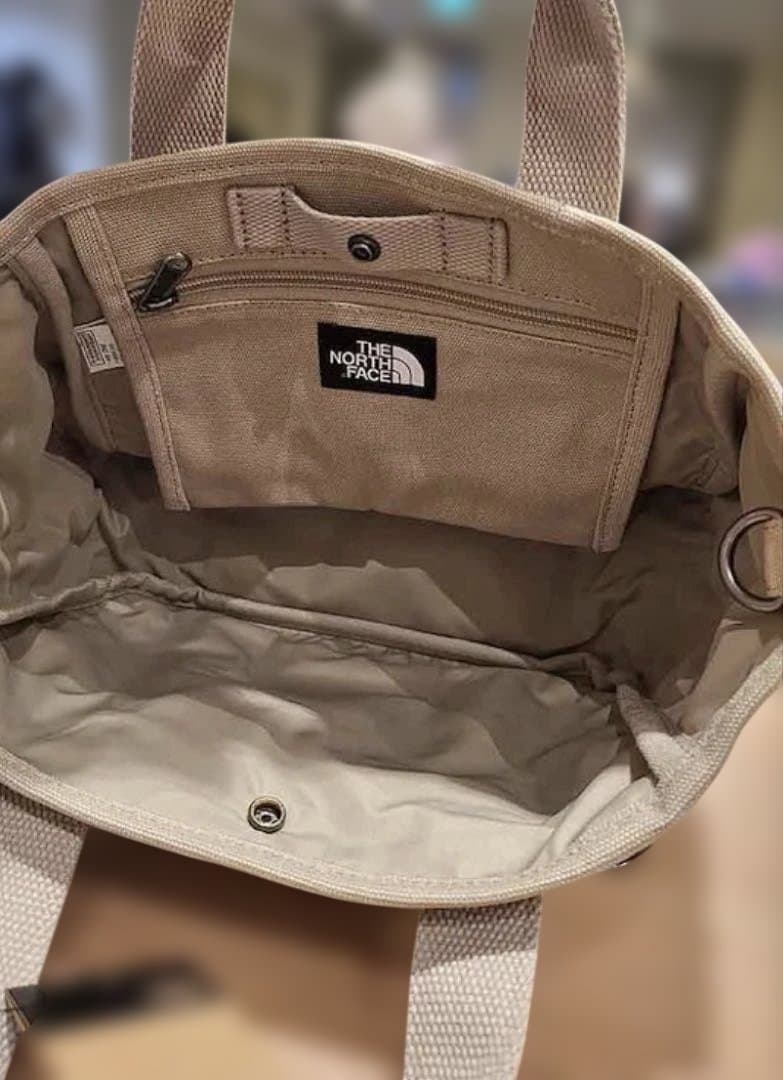 【藤田 】THE NORTH FACE ベージュショルダーバッグ日本未入荷