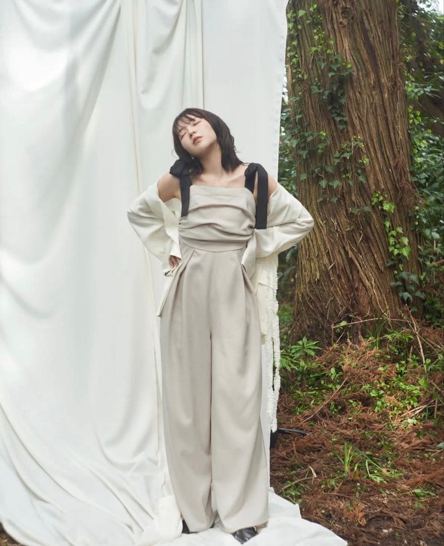 Andequal ribbon shoulder combinaiso タグ付