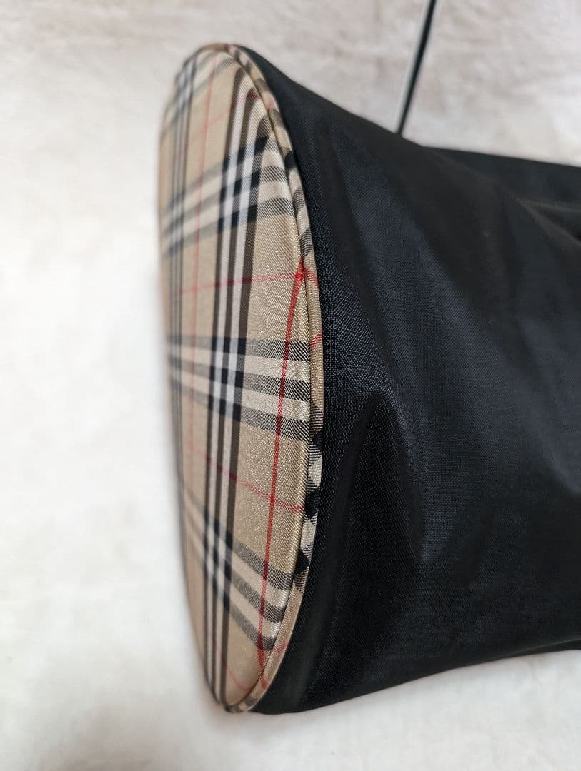 Burberry ブラック トートバッグ　ノバチェック　ナイロン　バケツ型