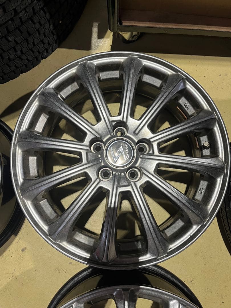 アルミホイール ロッキー ライズHEV 16×6J 5穴PCD100 ET42