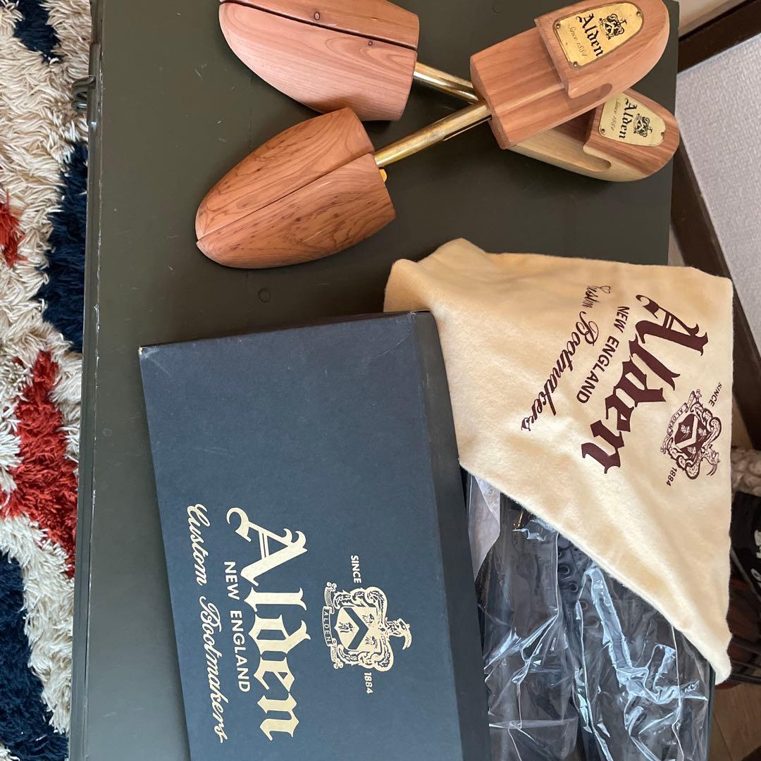 オールデン シューツリー付き BEAMSプラス別注 ウイングチップ