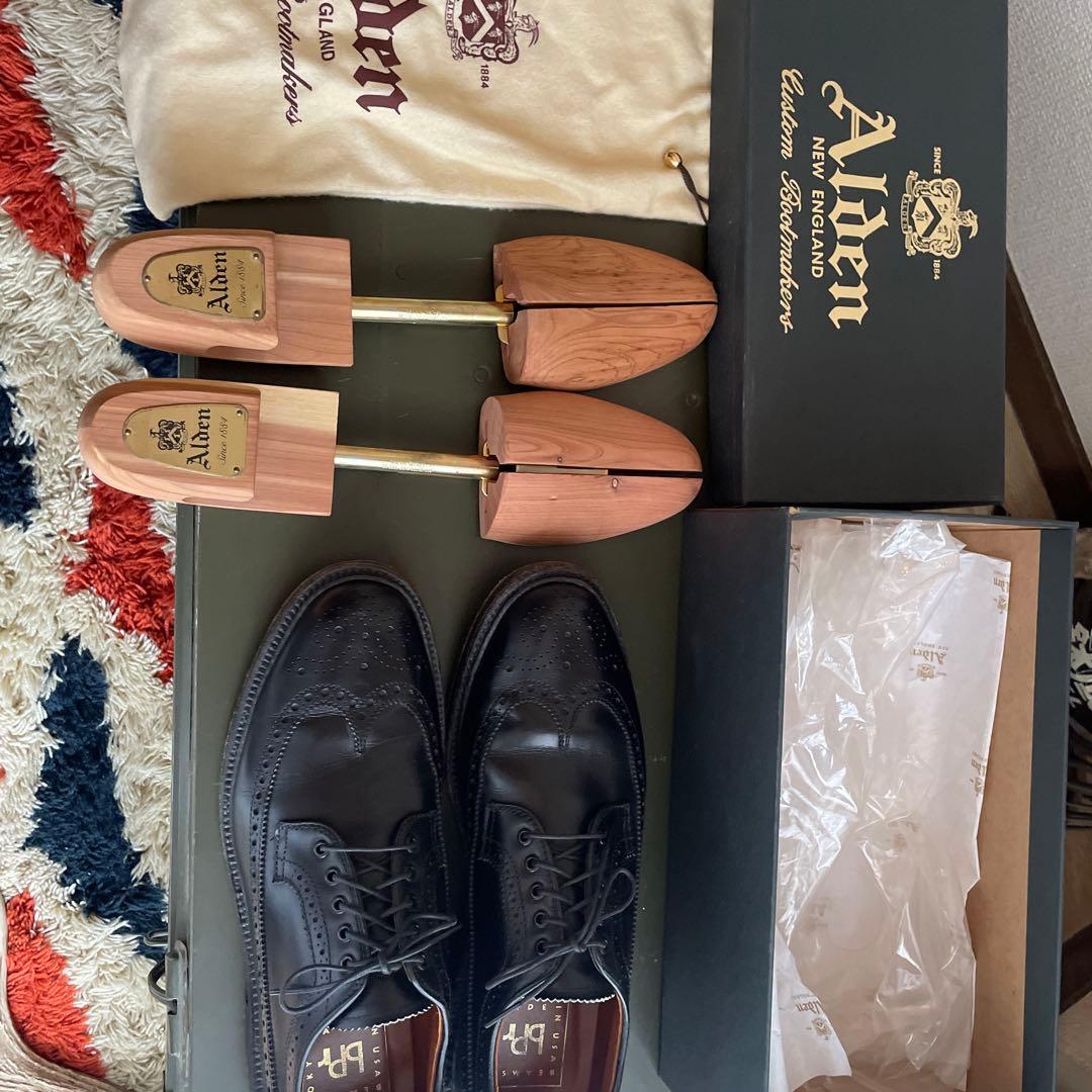 オールデン シューツリー付き BEAMSプラス別注 ウイングチップ