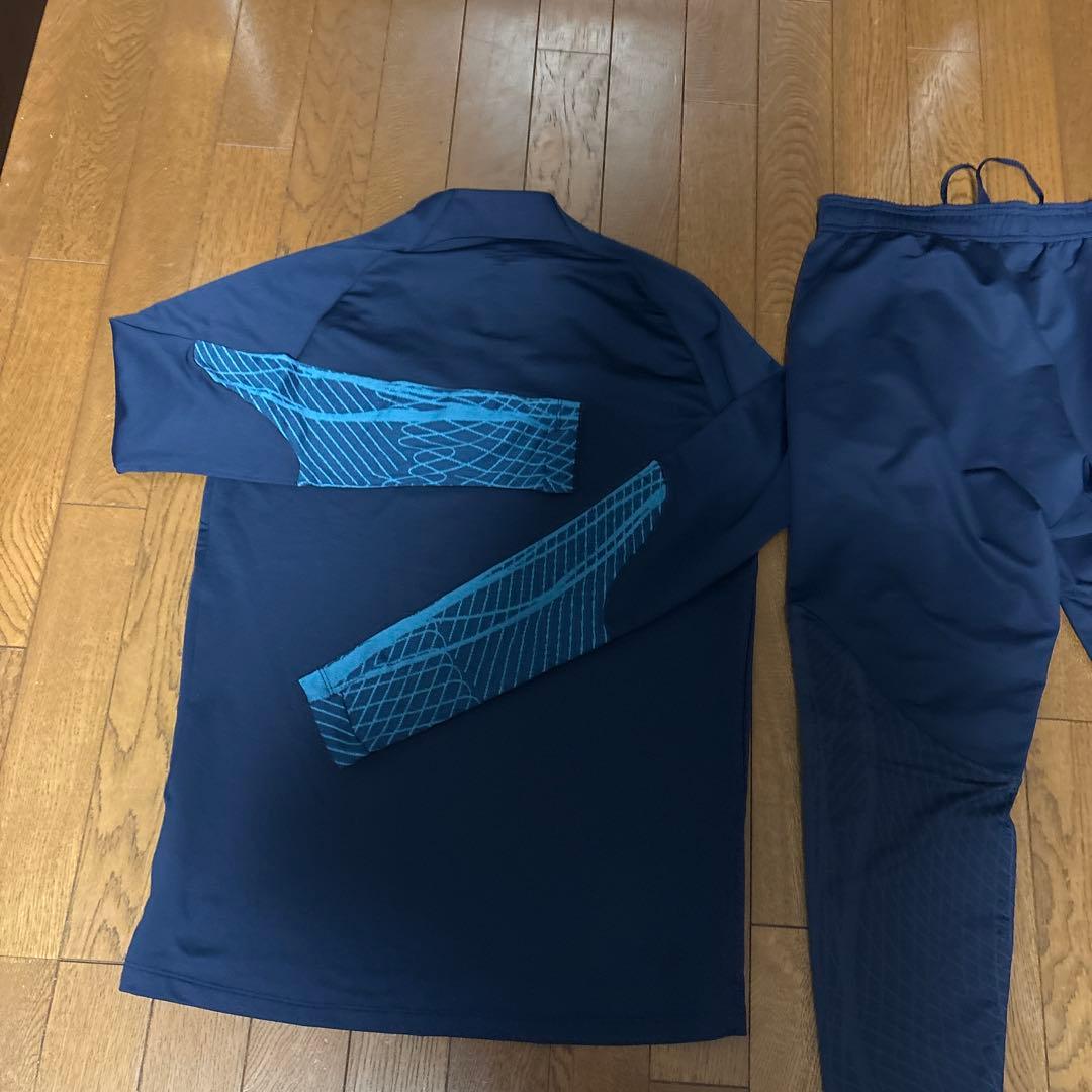 クロアチア代表　2022年　ジャージ　上下　セットアップ　ユニフォーム