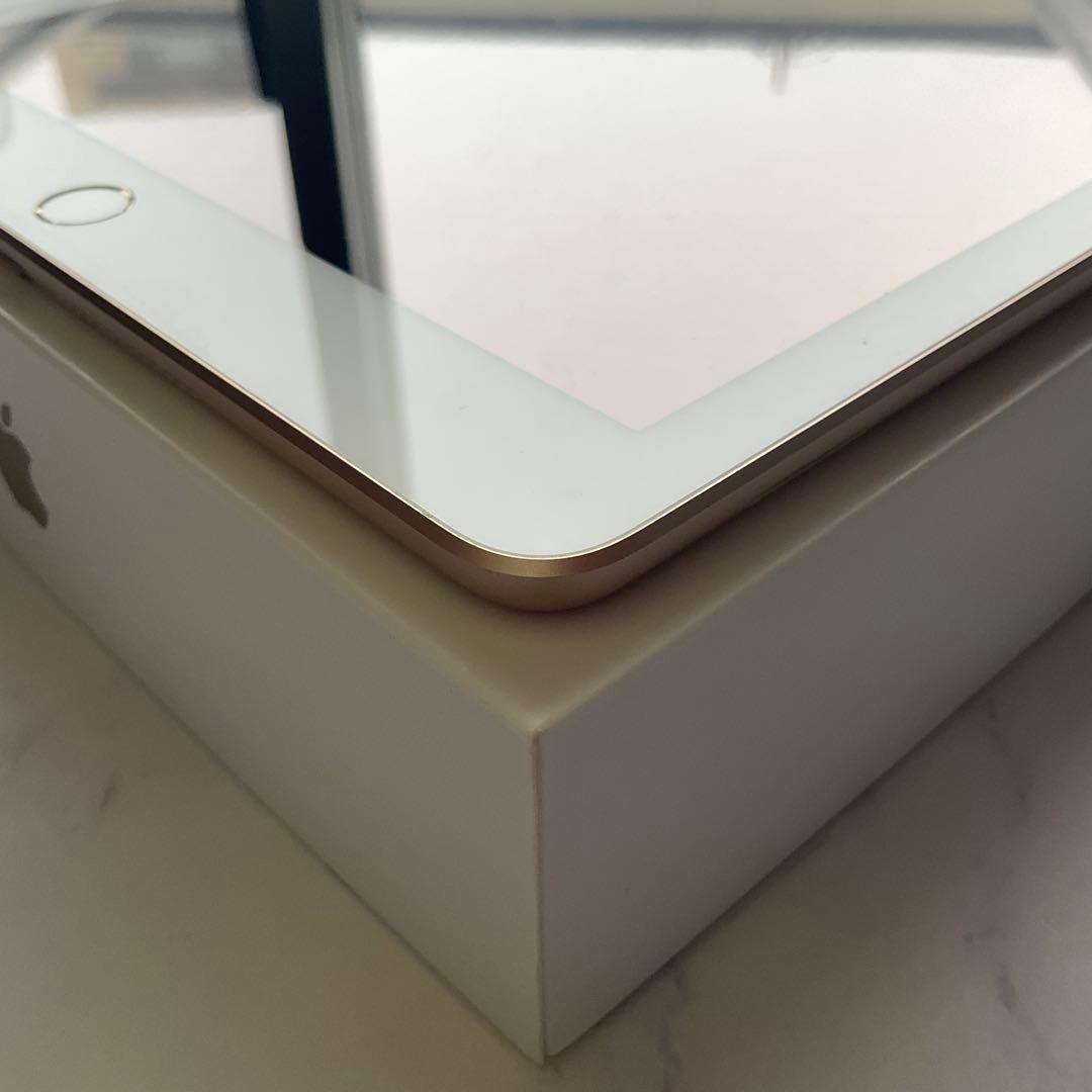 【美品】Apple iPad 第5世代 Wi-Fi Cellular 32GB