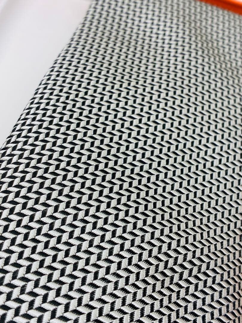 新品 エルメス HERMES ネクタイ 銀シルバー　シルクジャガード 結婚式など