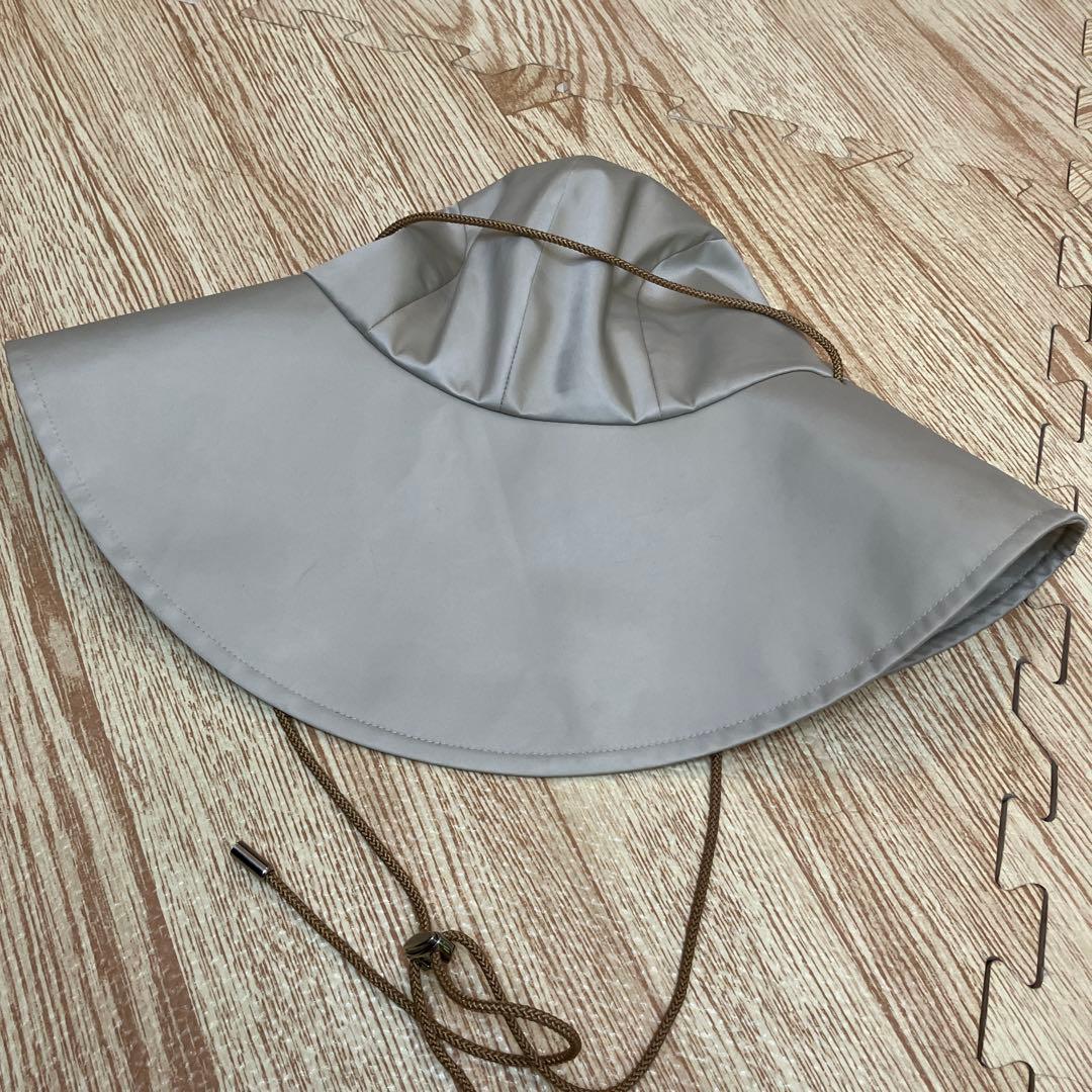 ＜IRIS 47＞CELLO ハット　バケット　サテン　ベージュ　帽子　紐