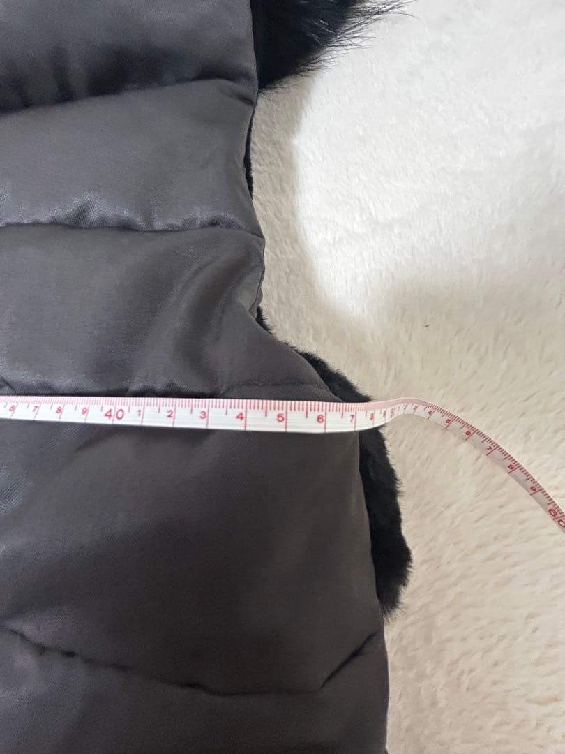 お値下中！グレースコンチネンタルフード付きブラックダウンベスト サイズ36