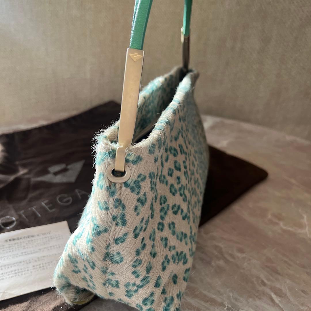 ボッテガべネタ　ハラコバッグ