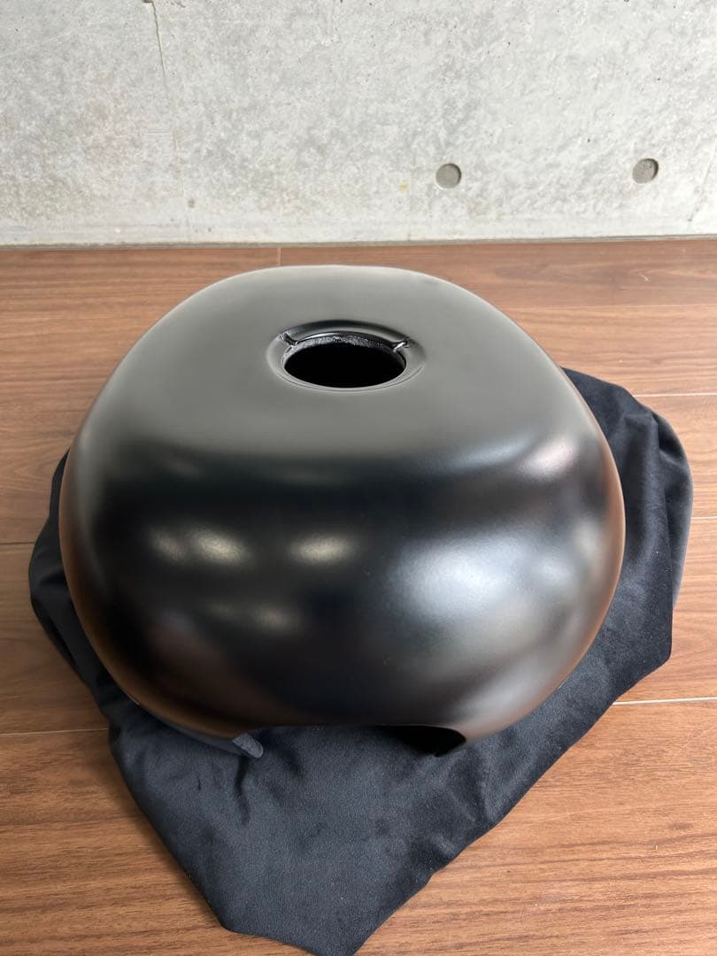 サイモンカスタム社製タンクカバーXL883N / XL1200NS など