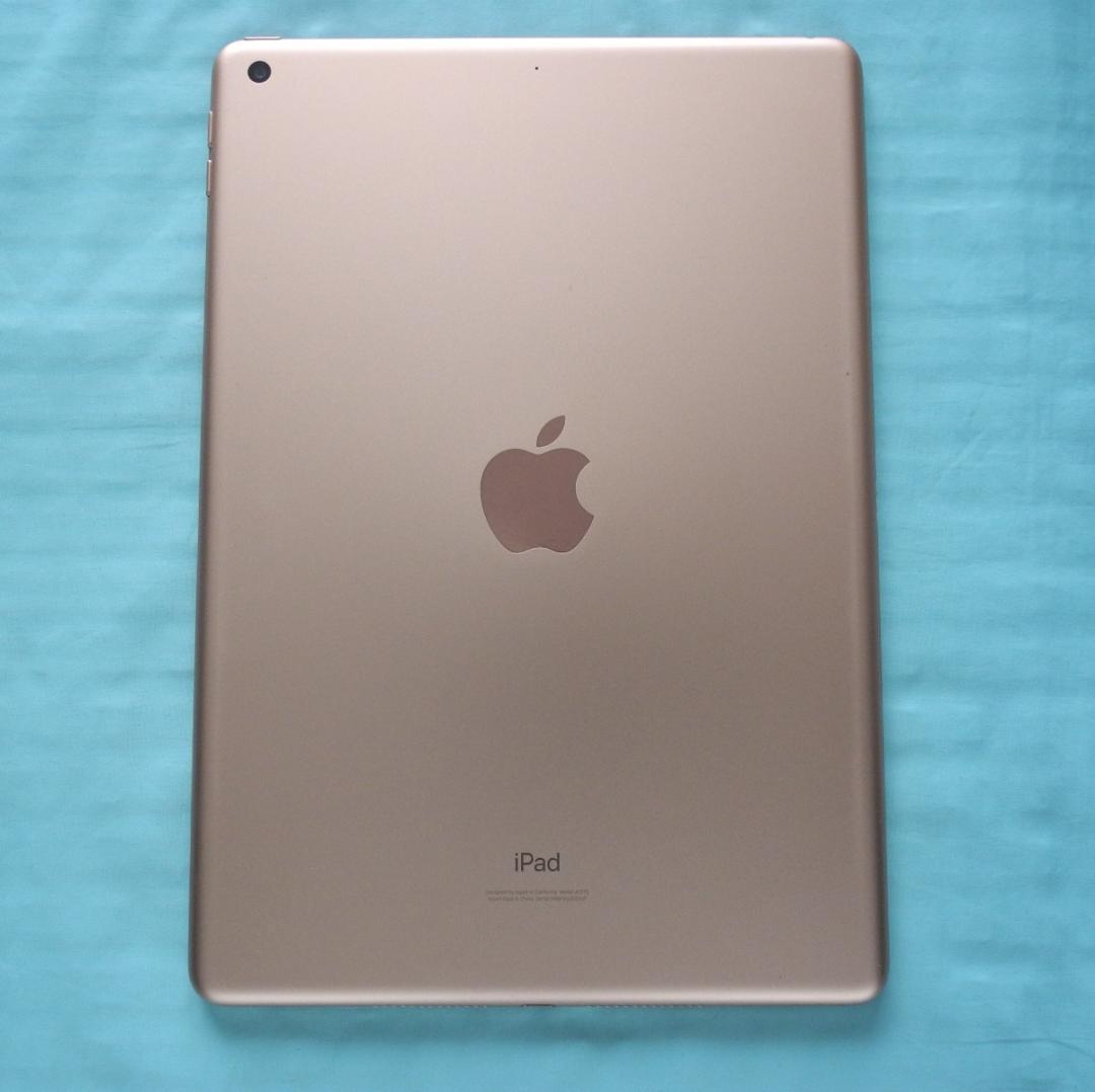 新品ペン付　第8世代iPad