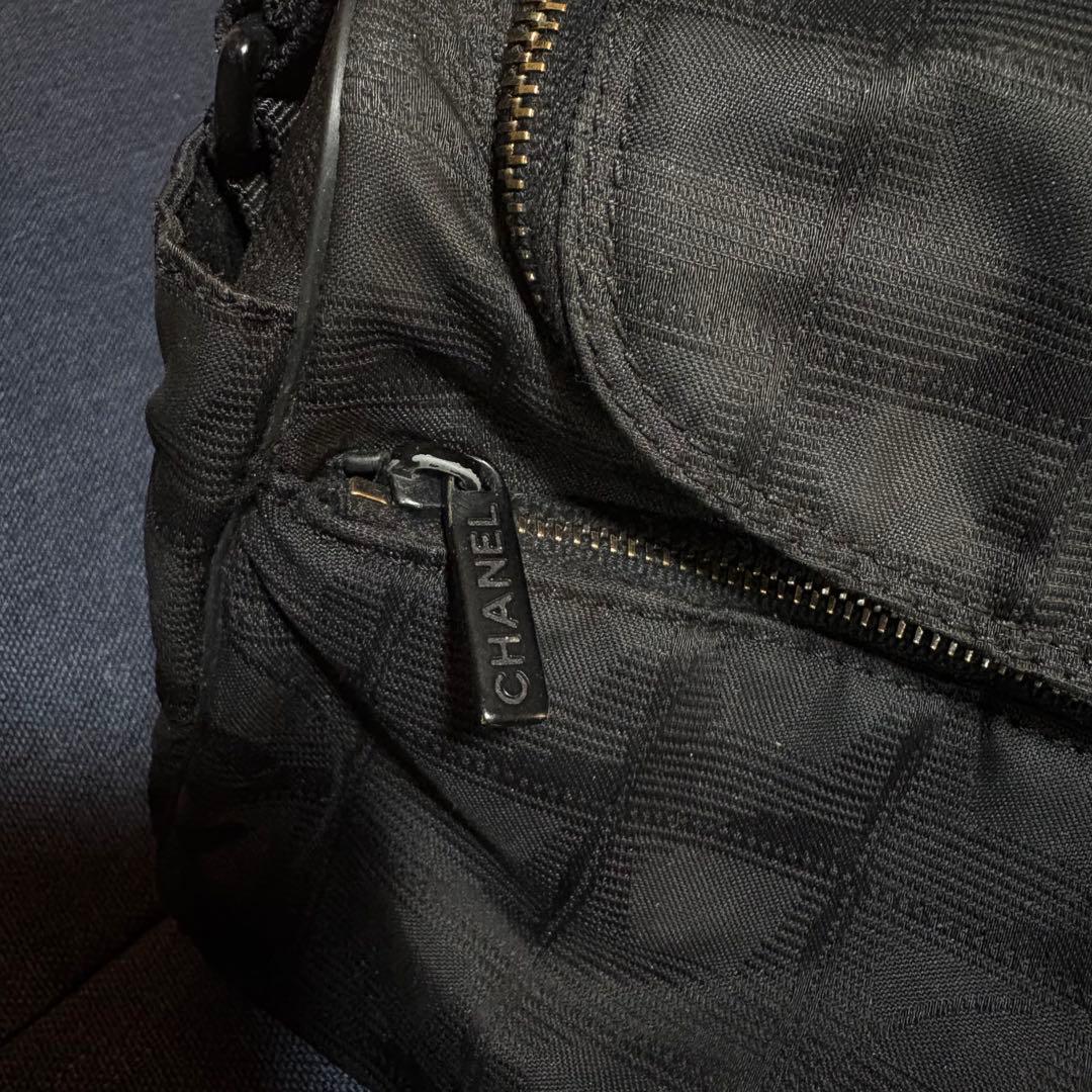 シャネル　ナイロン ブラック ショルダーバッグ