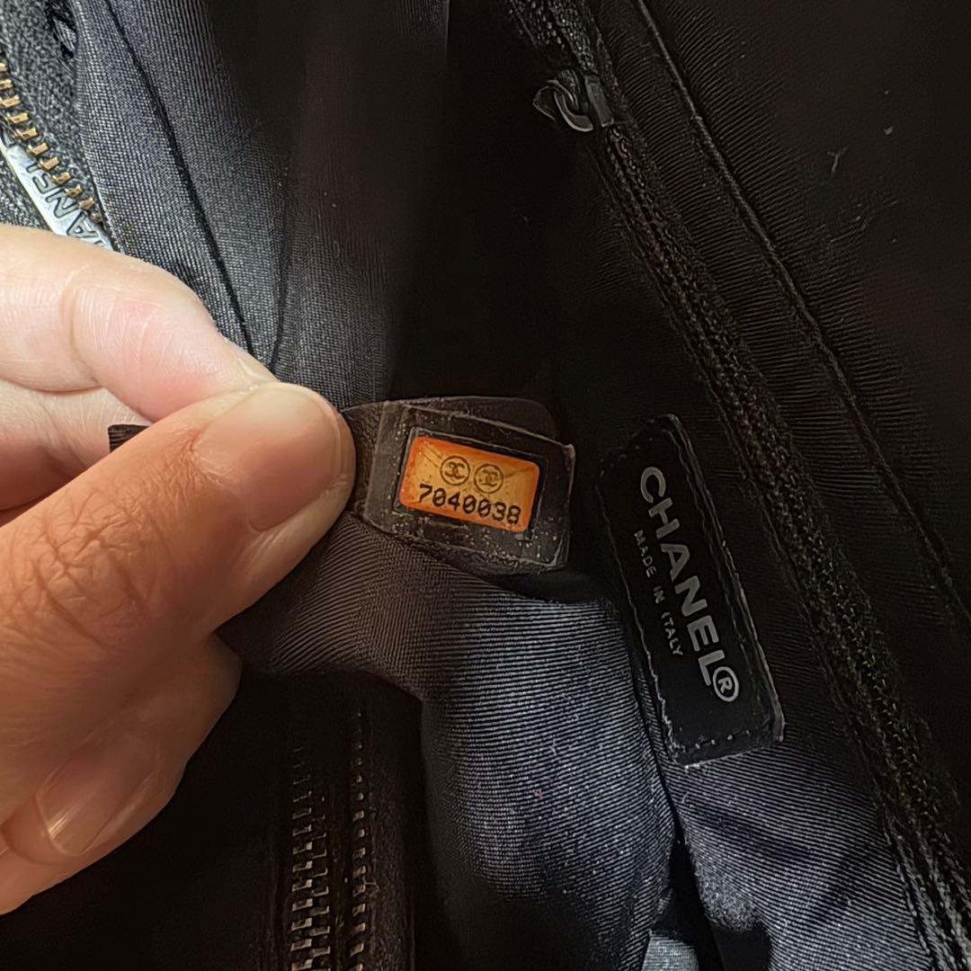 シャネル　ナイロン ブラック ショルダーバッグ