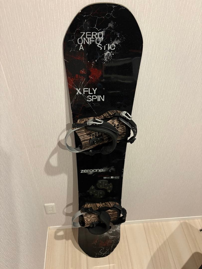 011 Artistic X FLY SPIN スノーボード　152