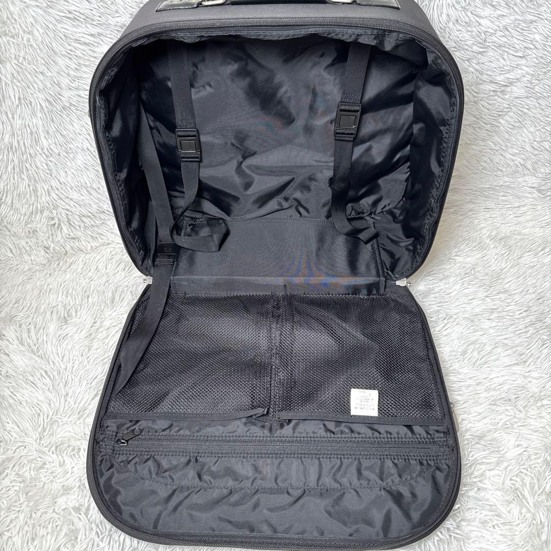 【美品】スワニー　キャリーバック　4輪トラベルキャリー　キャリーオンバッグ付 黒