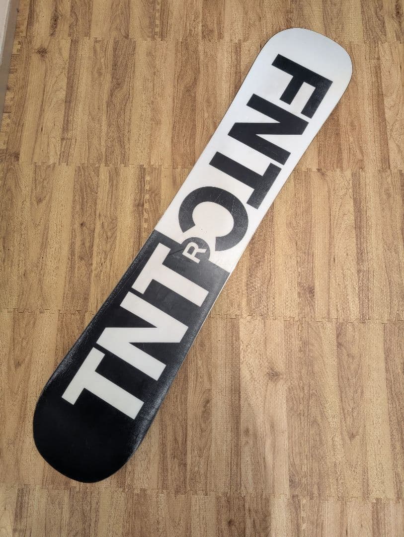 FNTC TNT R 150cm グラトリ用スノーボード