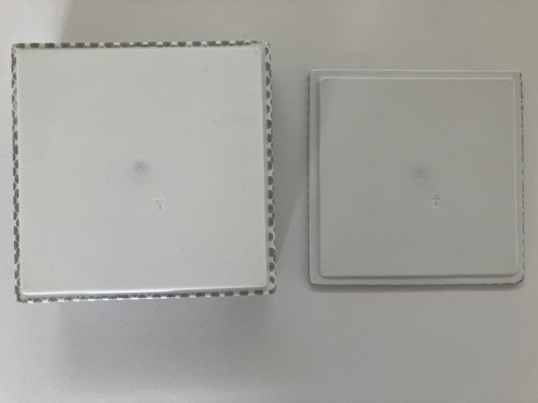 タイムアンドスタイル重箱　いちご銀彩　中（一段）と赤絵 / 角松皮菱（一段）