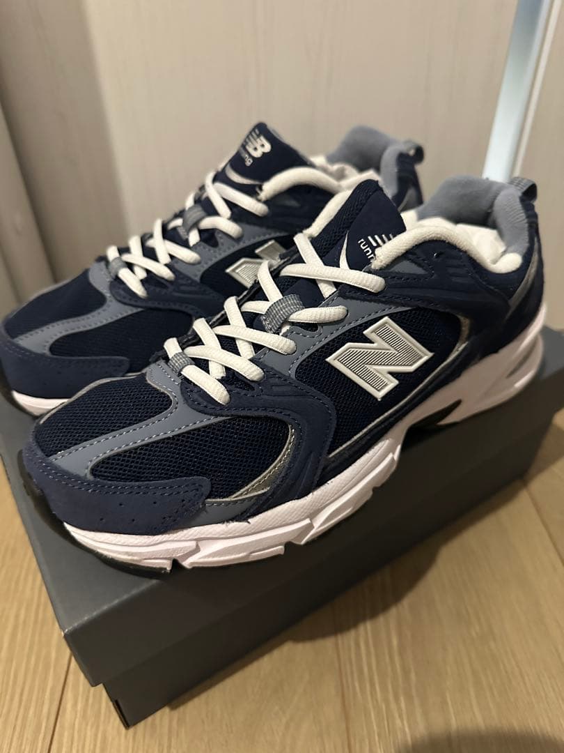 ニューバランス 24.5cm