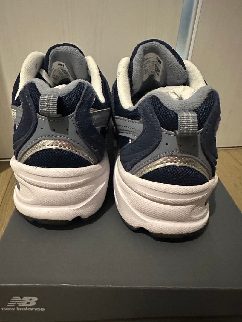 ニューバランス 24.5cm