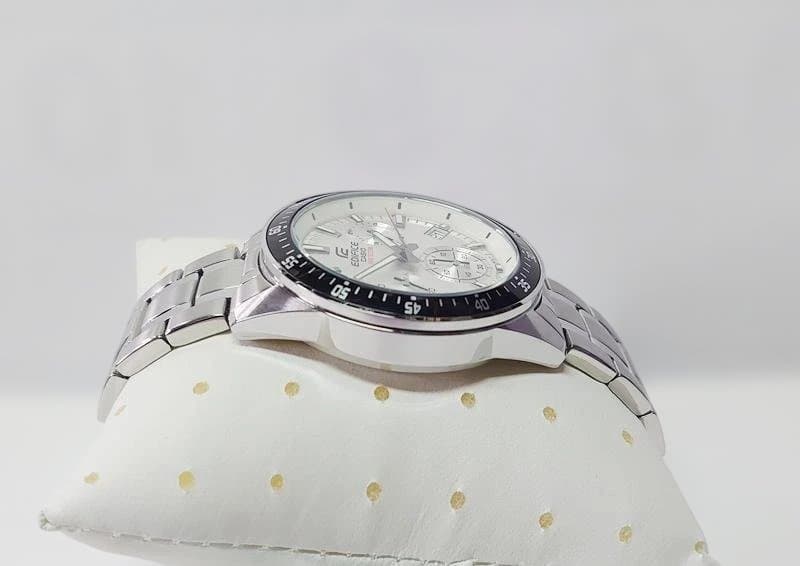 最終値下 CASIO クォーツ EDIFICE EFV-540D 美品