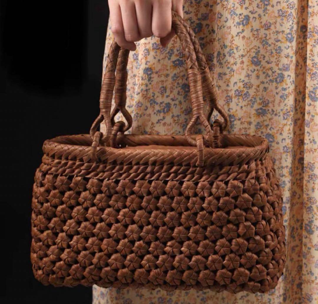 新品　レディース　￼山葡萄カゴバッグ 手提げ 保存袋付き 人気の定番