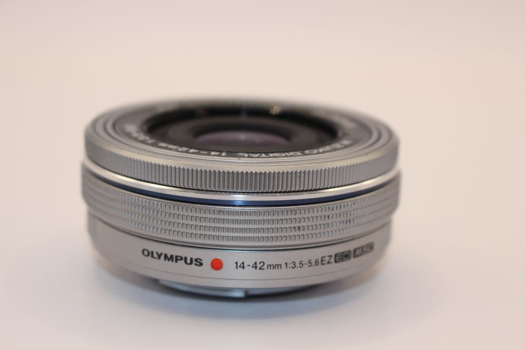 ★プロテクター付★M.ZUIKO 14-42mm 電動ズーム　標準レンズ