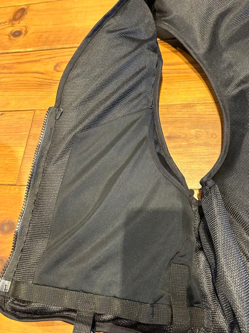 釣武者フェイスコーデュラフローティングベスト　XL